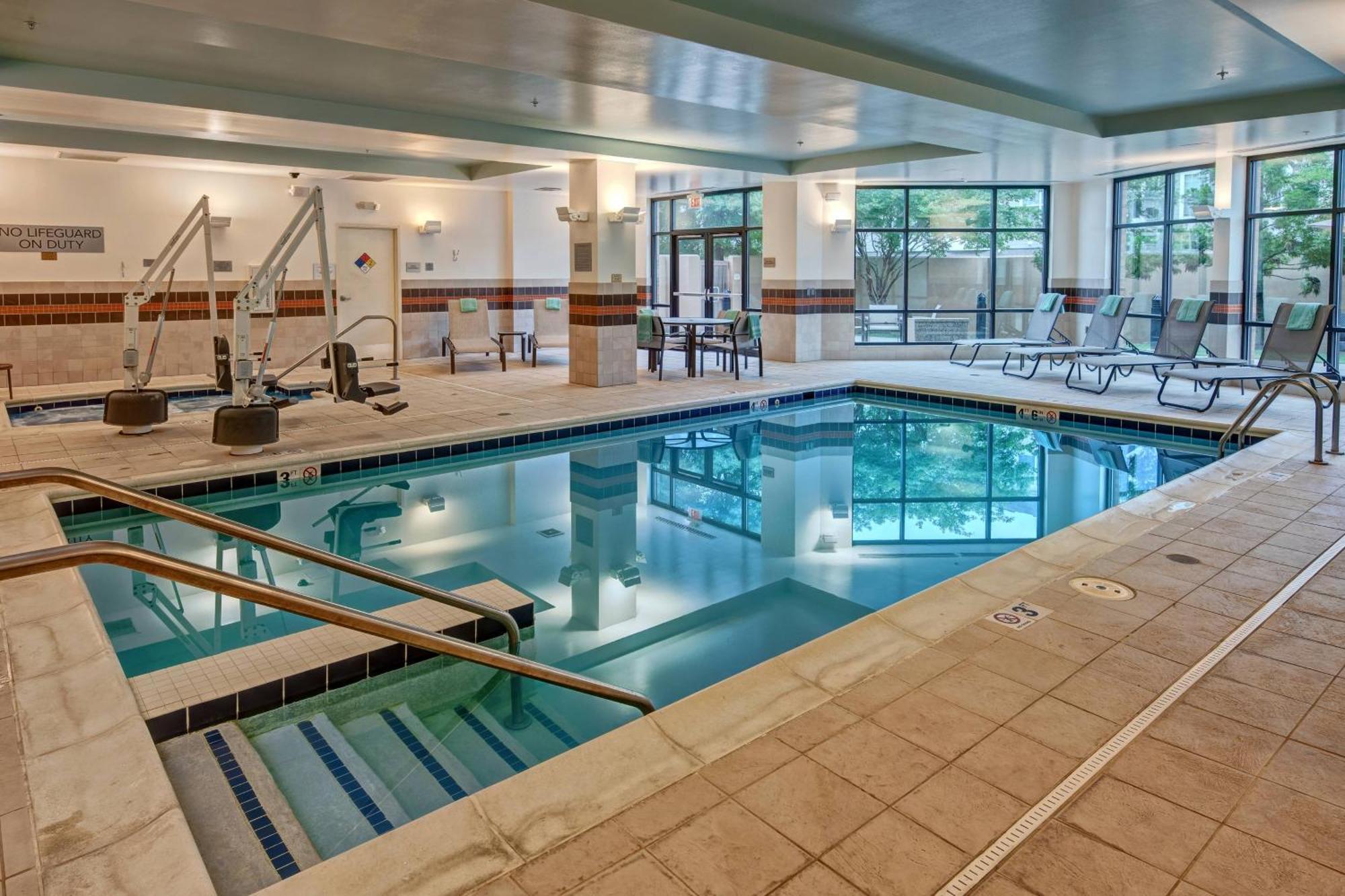 Hotel Courtyard Newport News Airport Esterno foto